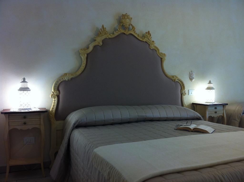 Bed and Breakfast Dimora Delle Rondini Поліньяно-а-Маре Номер фото